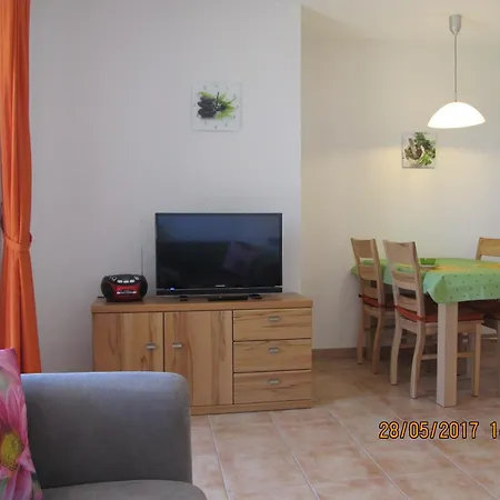 Erben Apartment *